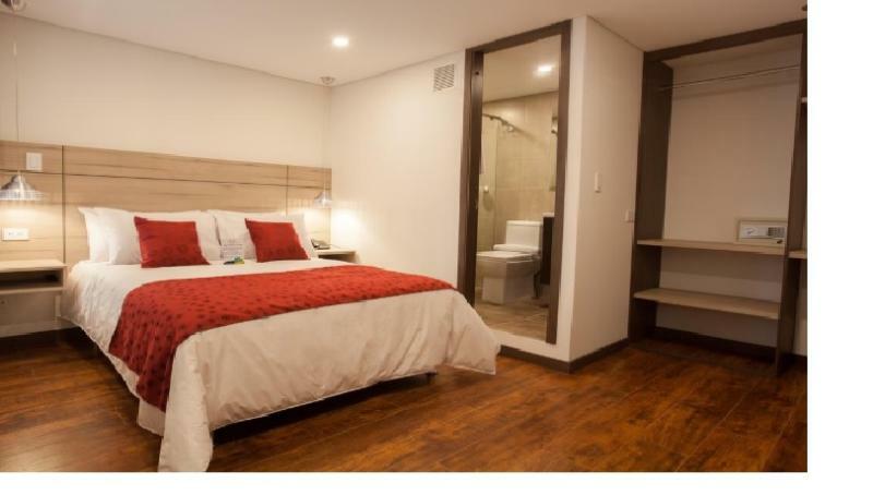 Hotel Plaza Carnaval Пасто Екстериор снимка